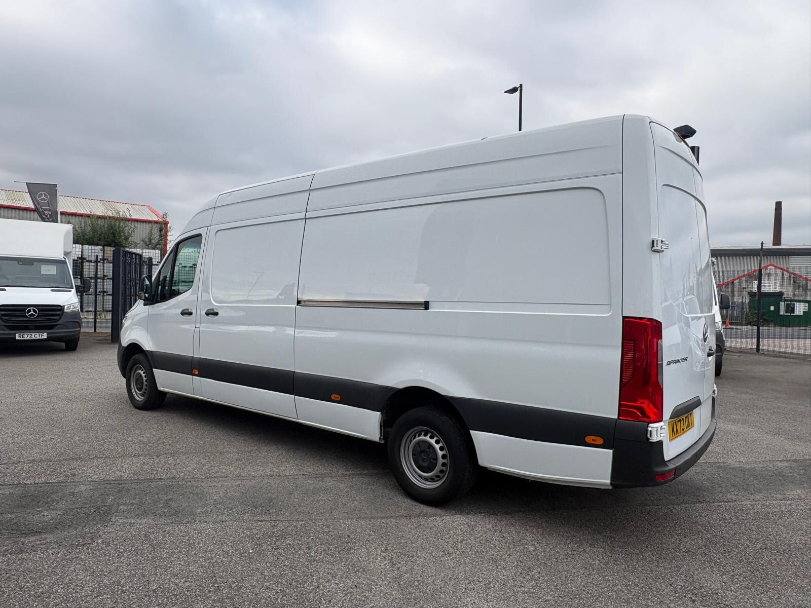 Mercedes-Benz Sprinter